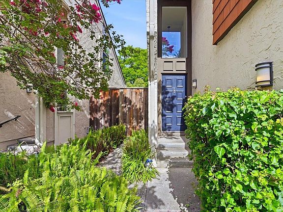 2nd image of 4713 Malero Pl