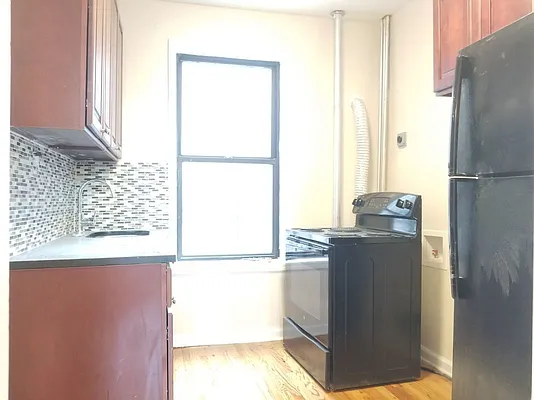 Rented by Lang Realty LLC | media 11