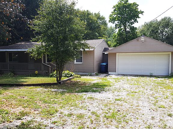 3rd image of 738 Wesleyan Ave
