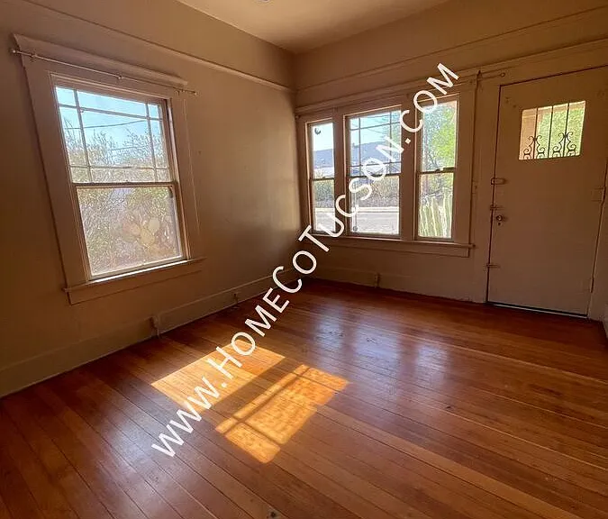 222 E 4th St — Photo 9