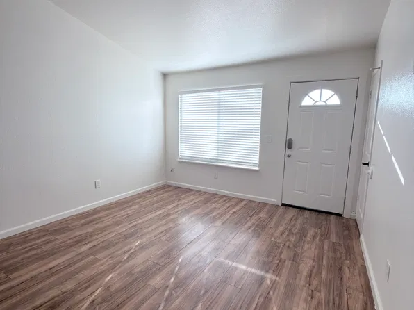 22382 Arnott Dr APT A, Chowchilla, CA 93610