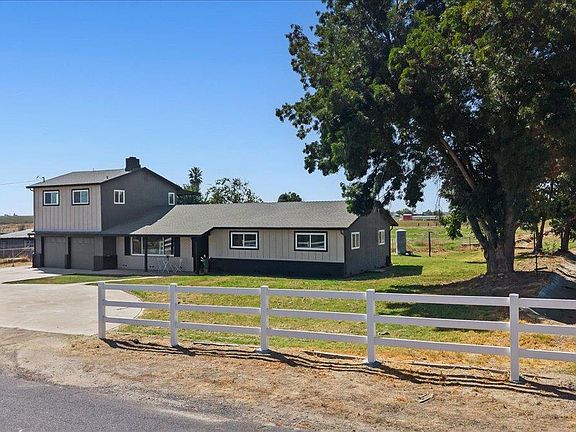 2nd image of 5119 Crow Rd