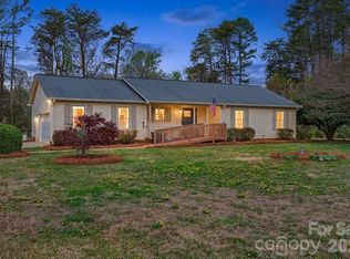 1120 Joy St, Salisbury, NC 28147