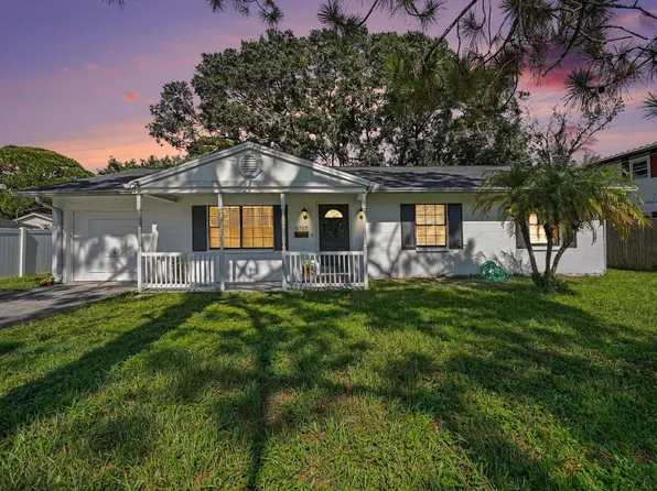 6717 Mornay Cir, Tampa, FL 33615