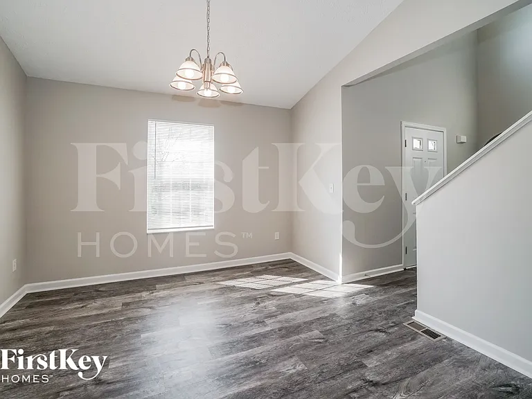 3253 Kady Ln — Photo 7