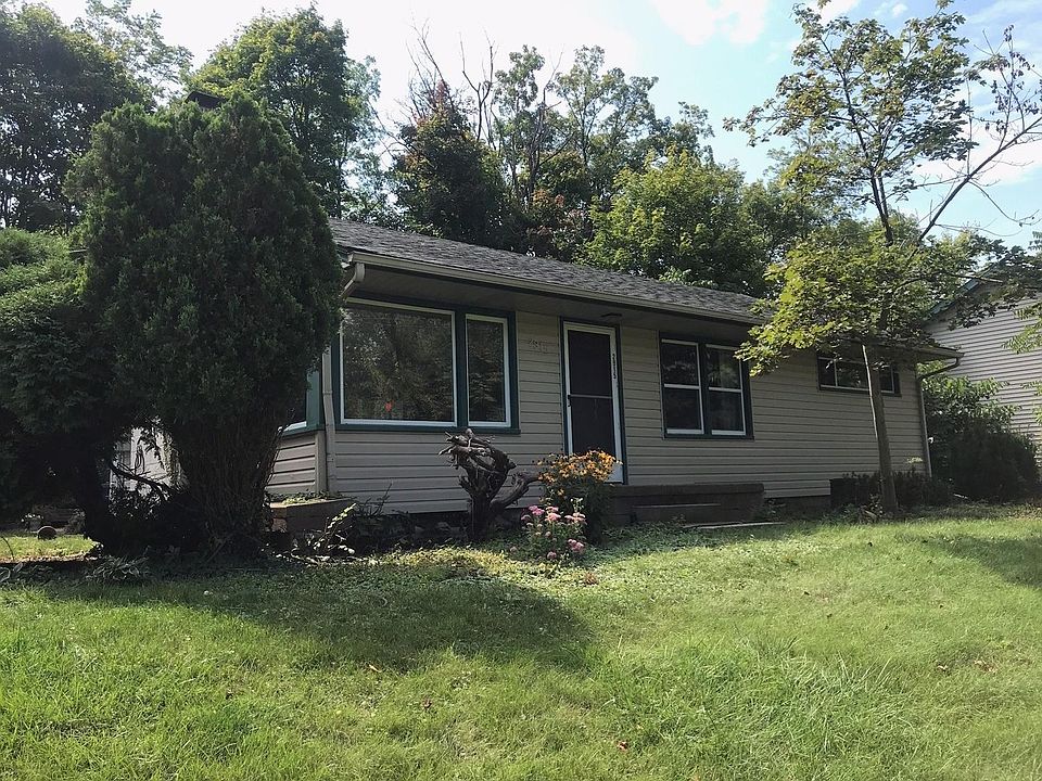 1st image of 2915 Valley Dr