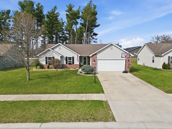 414 17th St SE, Demotte, IN 46310