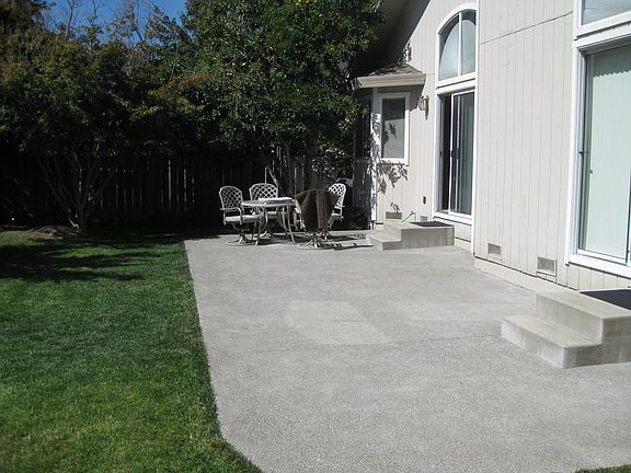2nd image of 690 Natalie Dr