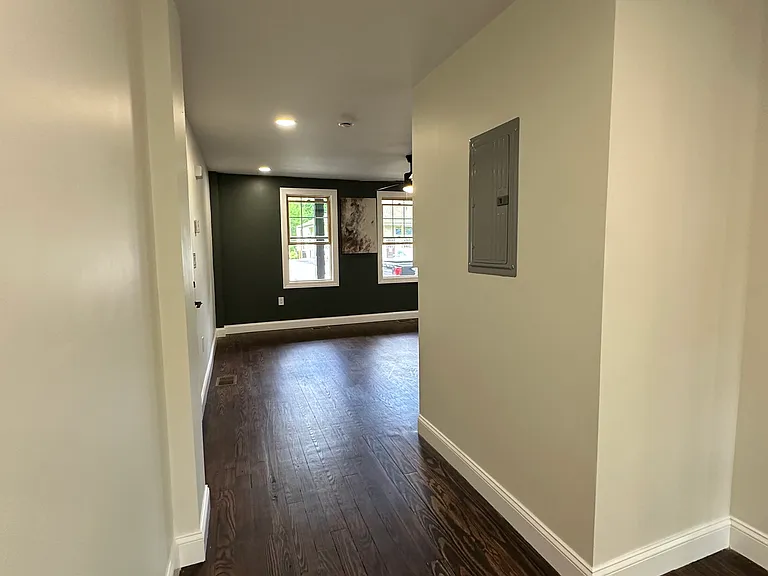 1185 Putnam Pike #A — Photo 5