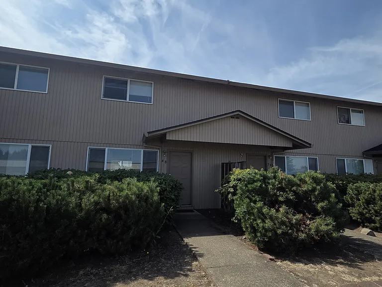 615 N Main St — Photo 1