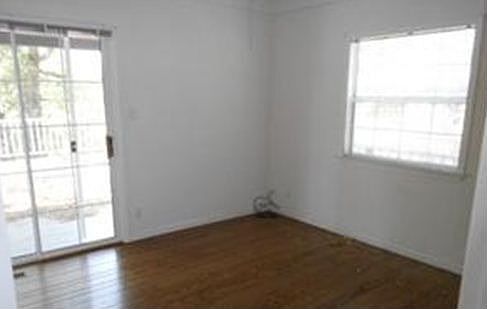 2nd image of 18448 Kentwood Pl