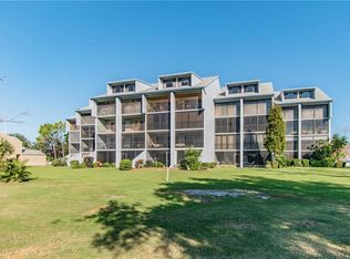 9200 Park Blvd APT 104, Seminole, FL 33777