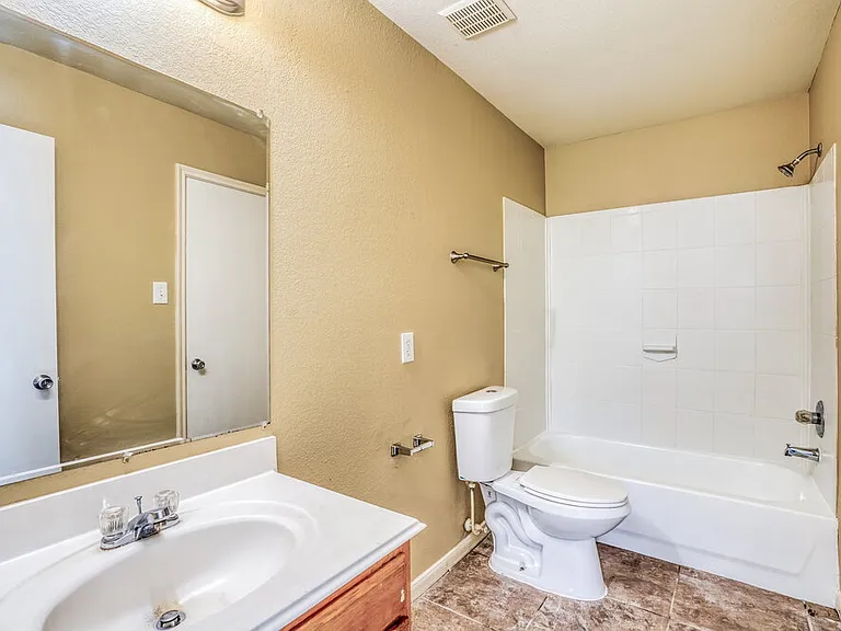 20826 Bonham Park Ln — Photo 11