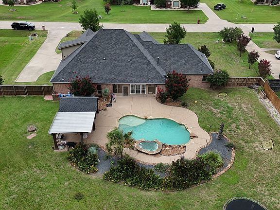 3rd image of 3220 Baylor Blvd
