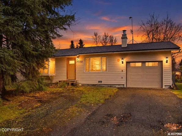 7511 Chad St, Anchorage, AK 99518