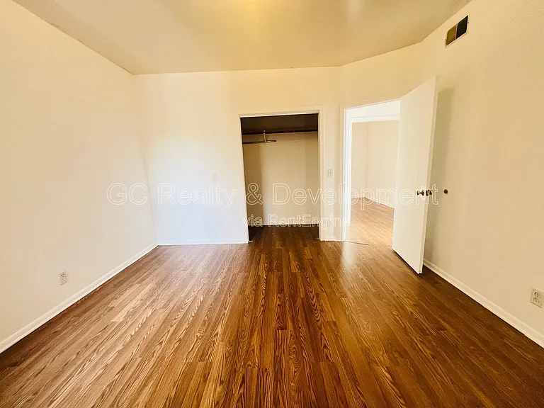 6124 S Whipple St #3 — Photo 16