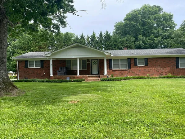 512 Eaker Cir, Cherryville, NC 28021