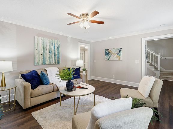 3rd image of 3329 Derbyshire Pl