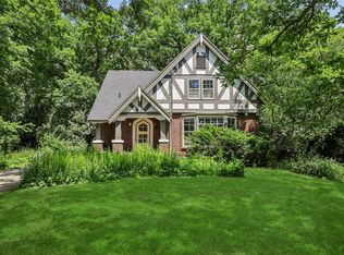 213 38th Pl, Des Moines, IA 50312