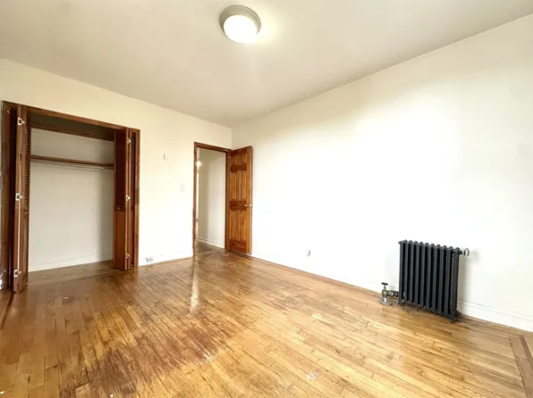 10 Adrian Avenue image 6 of 11