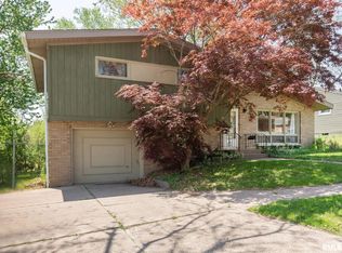 3507 15th St #A, Moline, IL 61265