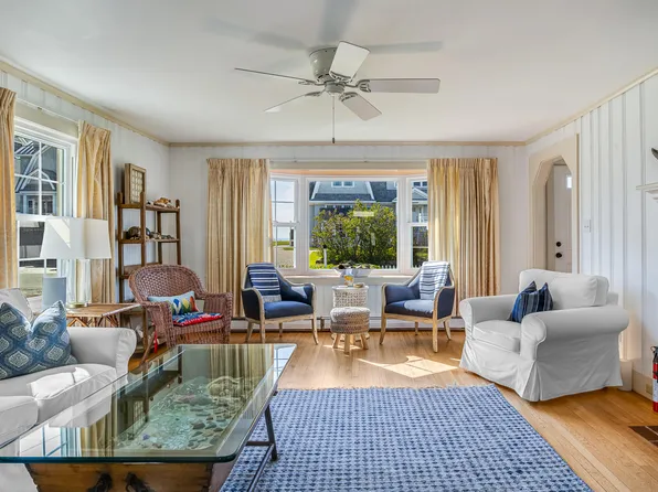 240 Island Beach Road, Wells, ME 04090