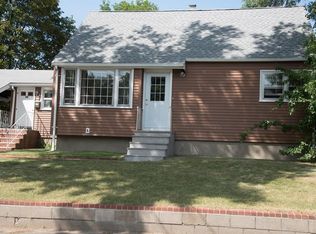 28 Richard Cir, Woburn, MA 01801