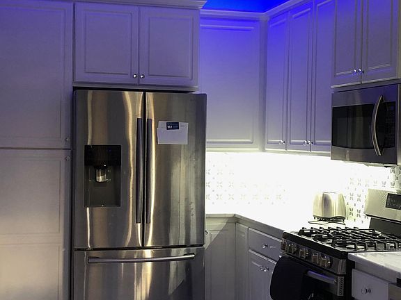 3rd image of 1420 Huckleberry Cir #1420
