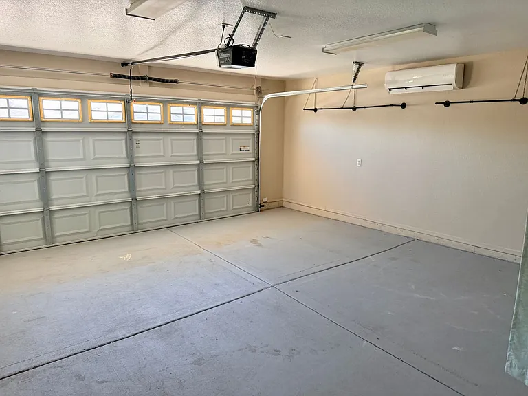 1028 N McCain Ave — Photo 20