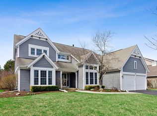 714 Warwick Ln, Lake Zurich, IL 60047