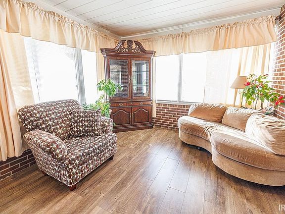 5th image of 3865 Bakers School Rd