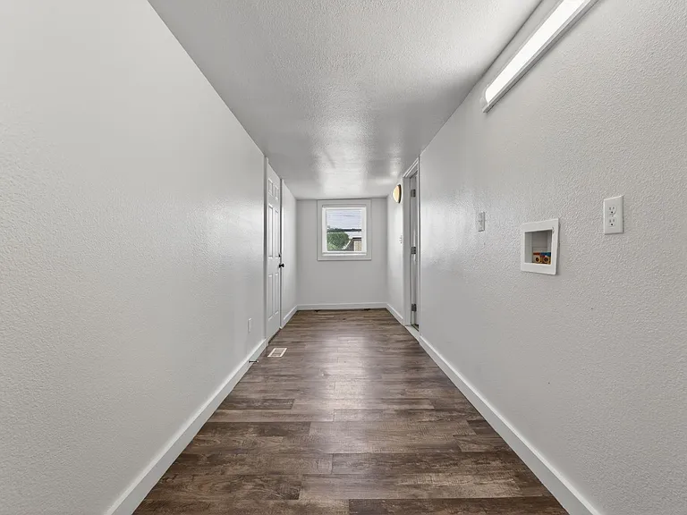 802 W McCormick St — Photo 4