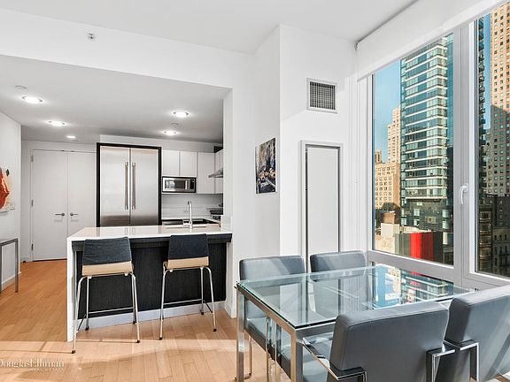 2nd image of 247 W 46th St #806