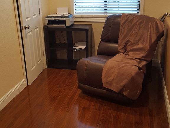 5th image of 1401 Wharf Ln