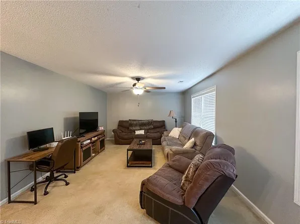 508 Shamrock Ct, Archdale, NC 27263