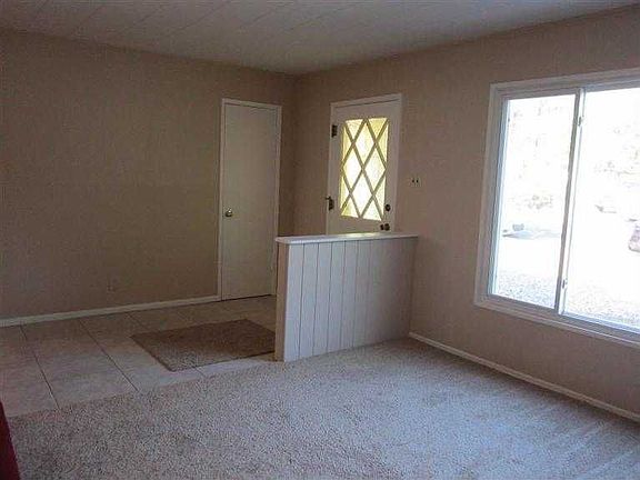 4th image of 1705 Hendola Dr NE