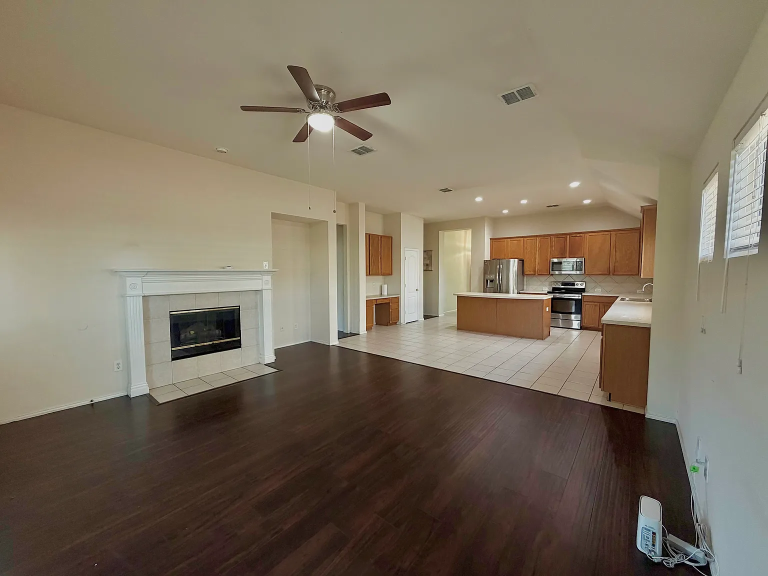 3 bed, 1740 sqft, $2,250 — Photo 4