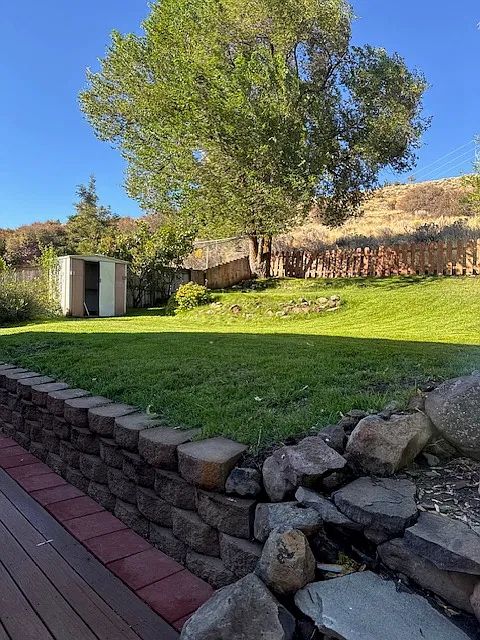3 bed, 2010 sqft, $1,895 — Photo 2