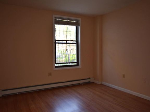 5th image of 351 S 5th St #1
