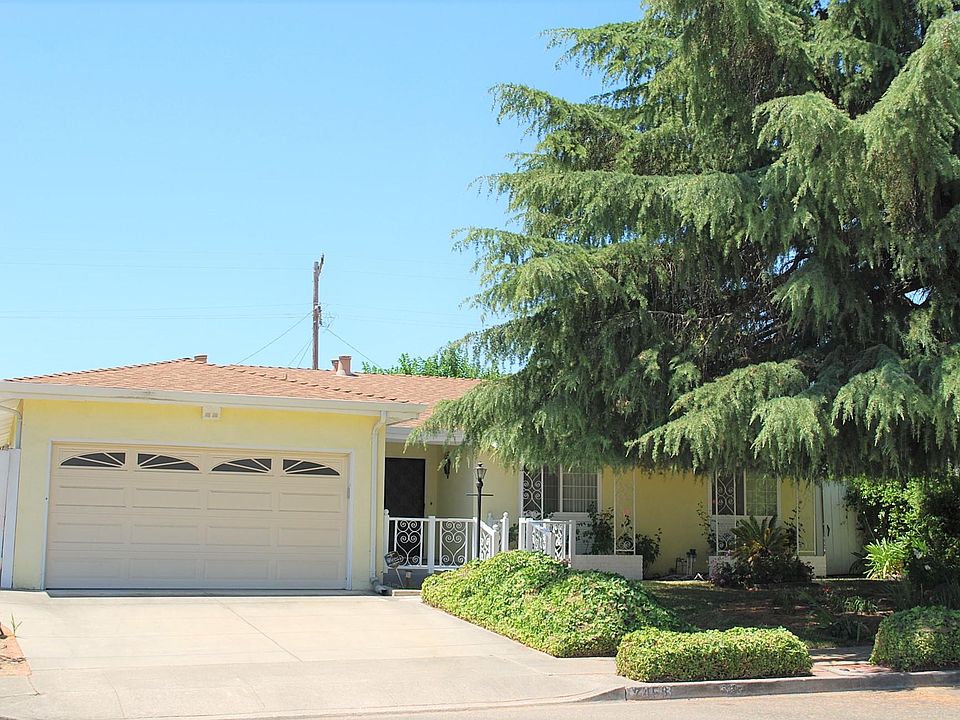 1st image of 7458 Larkdale Ave