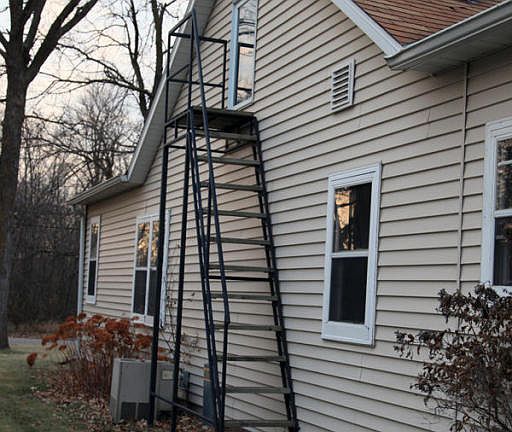 5th image of 1151 Campbell Ave