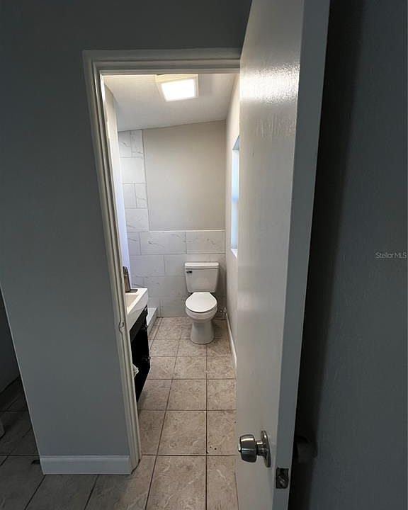 1st image of 1931 Carrigan Ave #1931