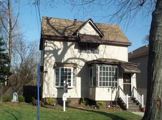 176 Santiago Ave, Rutherford, NJ 07070