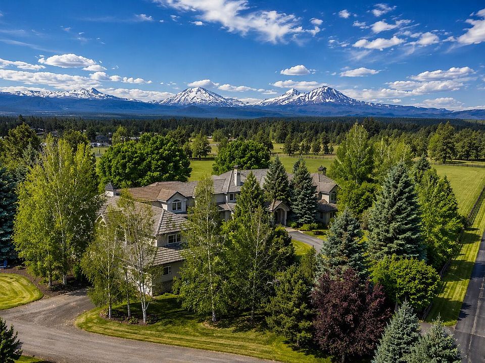 1st image of 67480 Cloverdale Rd