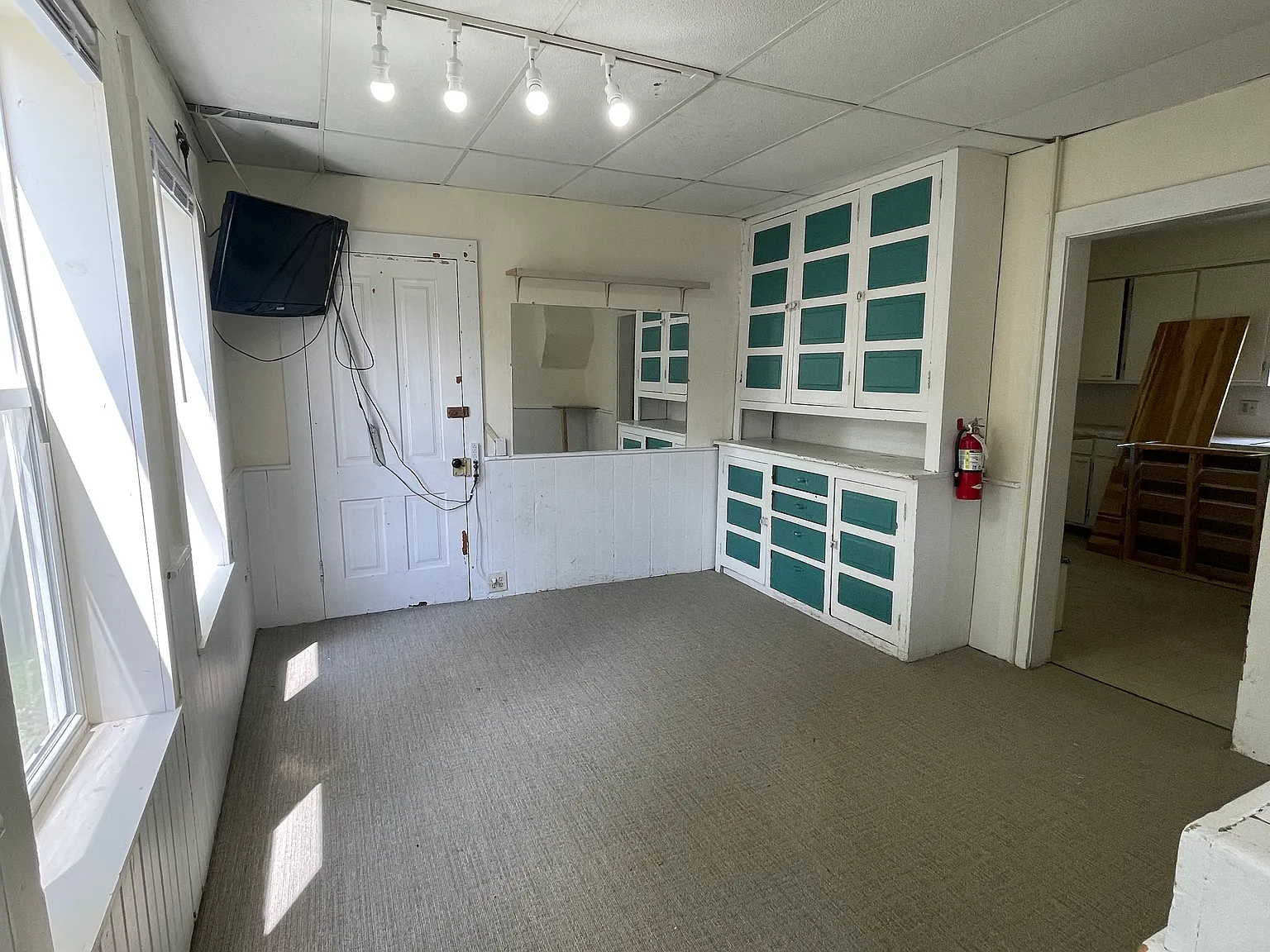 5 bed, $1,800 — Photo 3