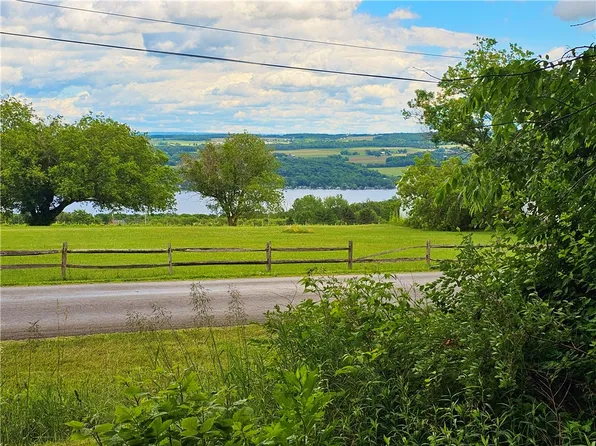 2712 Coates Rd, Penn Yan, NY 14527