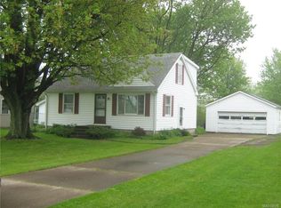 120 Bielak Rd, Orchard park, NY 14127