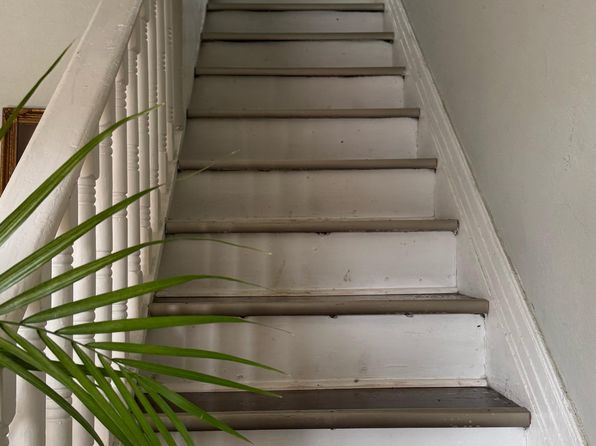 141 W Locust St APT 2