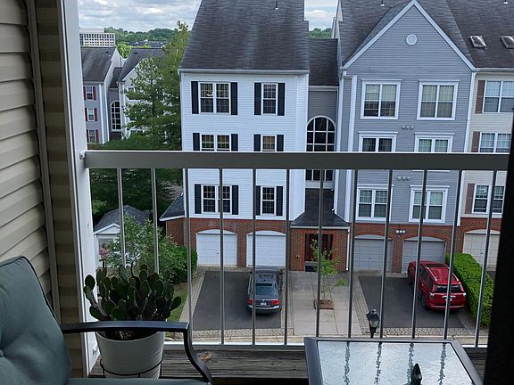 4th image of 279 S Pickett St APT 129