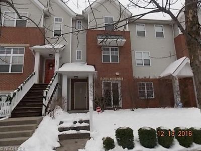 823 Nela View Rd, Cleveland Heights, OH, 44112
